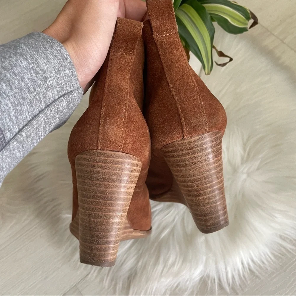 LUCKY BRAND Yameena Suede Wedge Booties